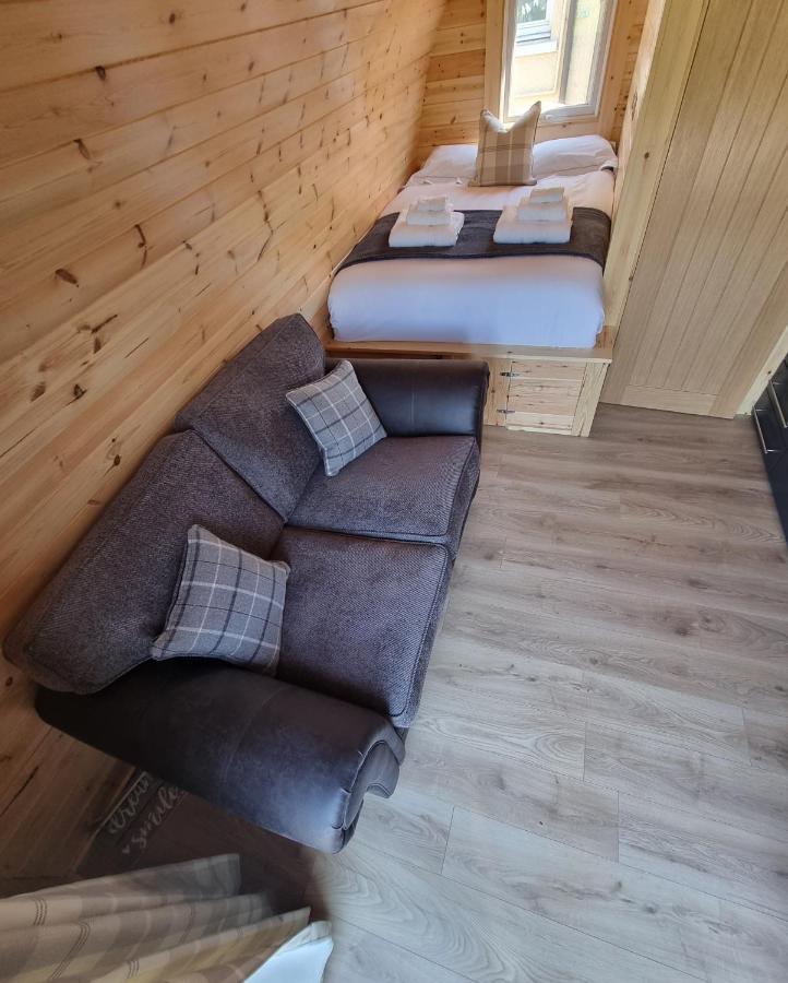 Caledonian Pod. In Caol, Fort William エクステリア 写真